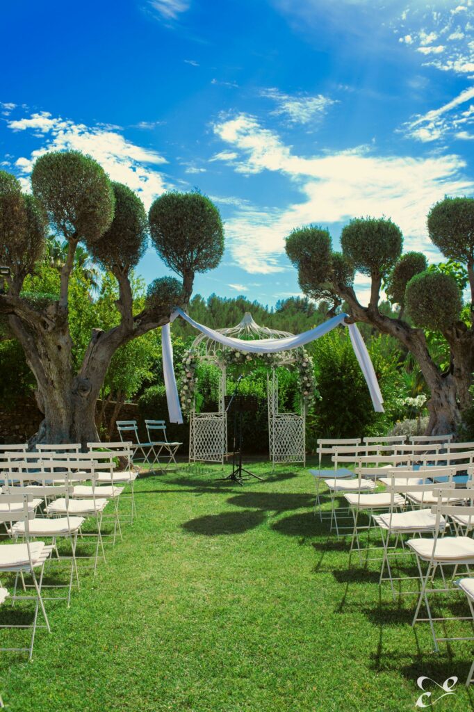Mariage de Pauline et César, La Cadière-d'Azur, France — Éternel Capture