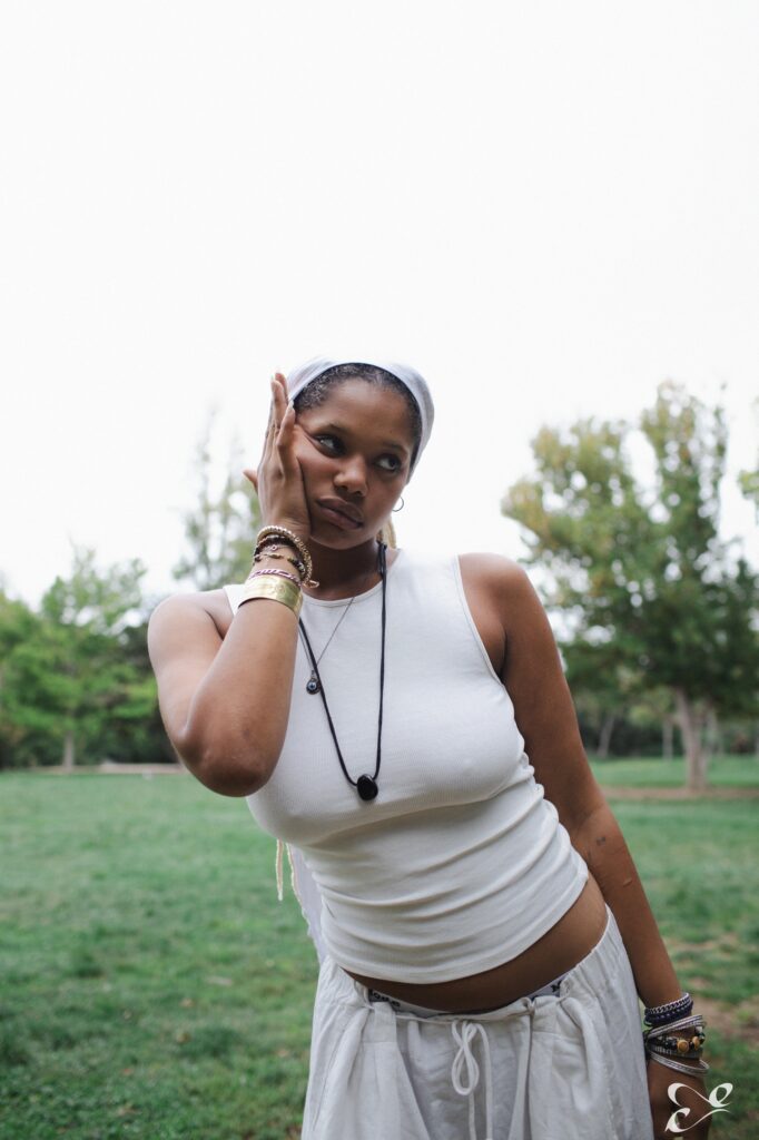 Séance photo avec Fatou, Marseille, France — Éternel Capture