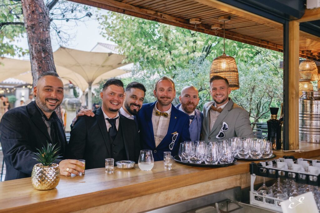 Mariage de Camille et Vincent, Villa St Antoine, Violès, France — Éternel Capture