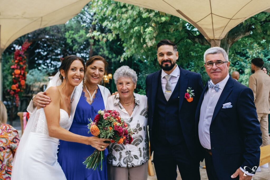 Mariage de Camille et Vincent, Villa St Antoine, Violès, France — Éternel Capture