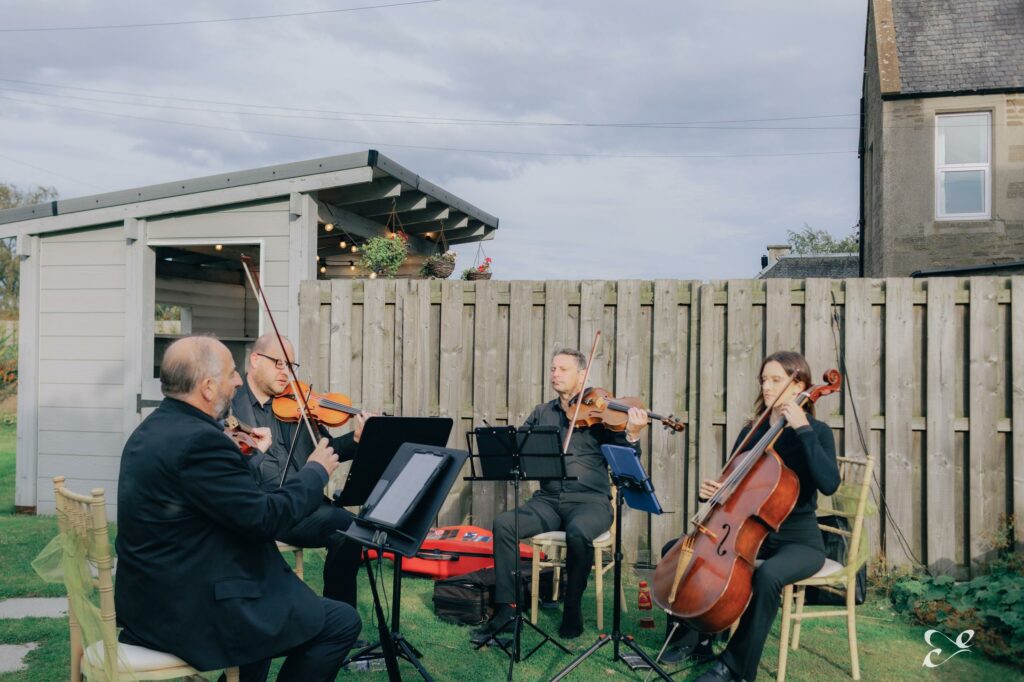 Mariage de Marie et Cédric, Carlogie House, Carnoustie, Écosse — Éternel Capture