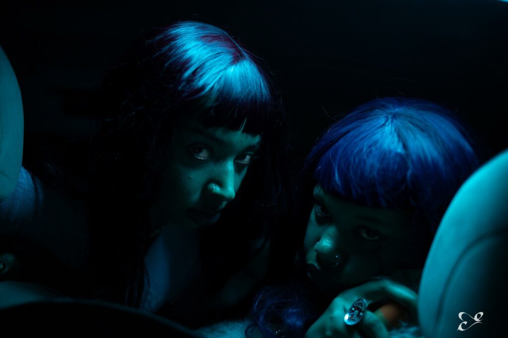 Séance photo avec Fatou et Marie, Marseille, France — Éternel Capture