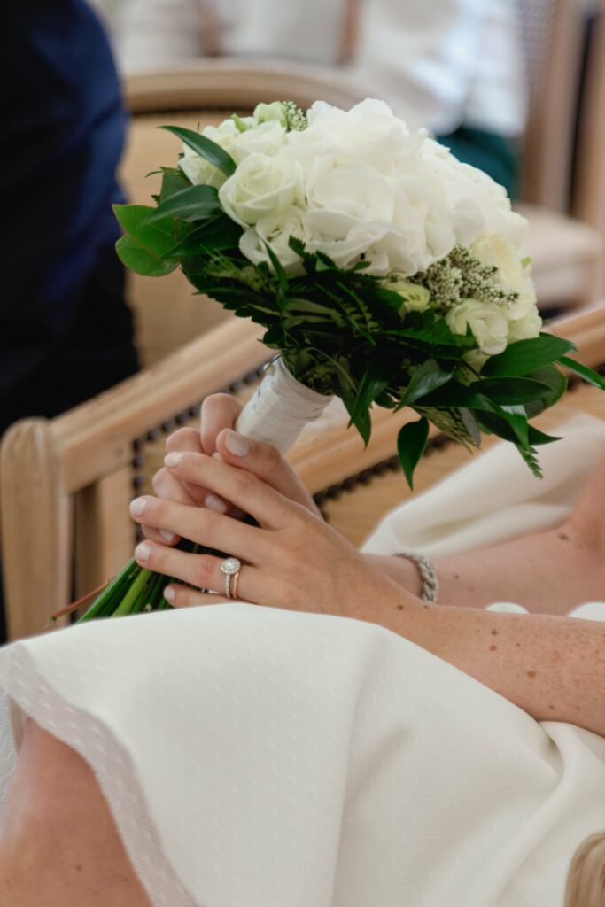 Bouquet de roses blanches